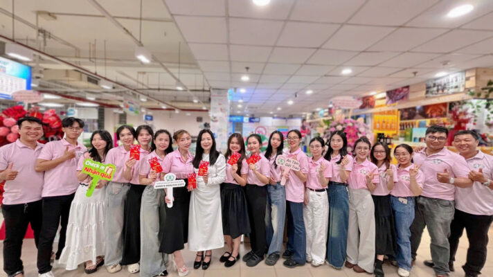 Khai trương cửa hàng 4 Anna's Healthy Gift